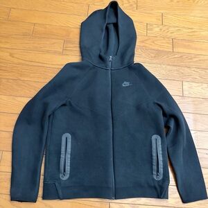 Black Kids XL Nike tech fleece hoodie